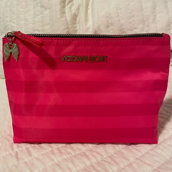 Victoria's Secret Bags Victorias Secret Medium Size Makeup Travel